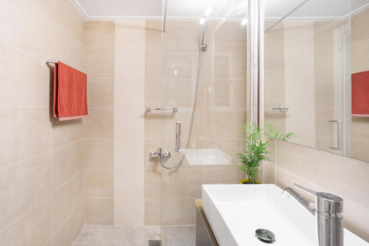 A Short Walk To Syntagma And Plaka By Athenian Homes Εξωτερικό φωτογραφία